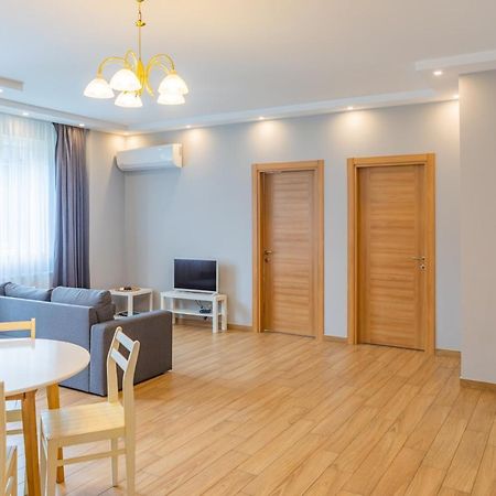 Apartment By The Sheraton 바투미 외부 사진