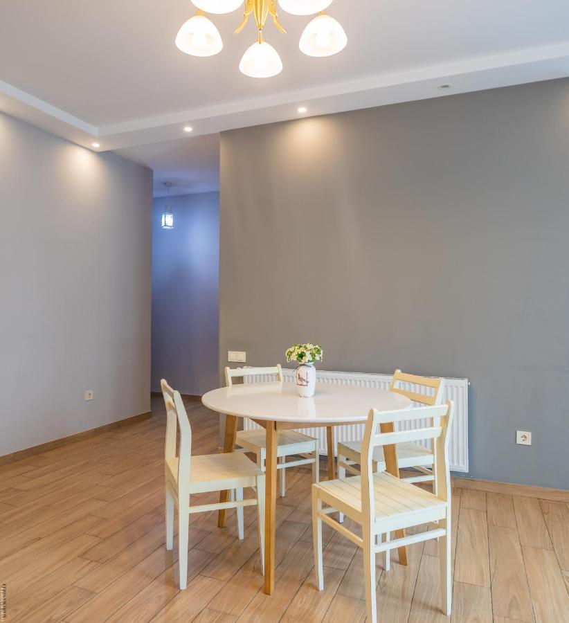 Apartment By The Sheraton 바투미 외부 사진